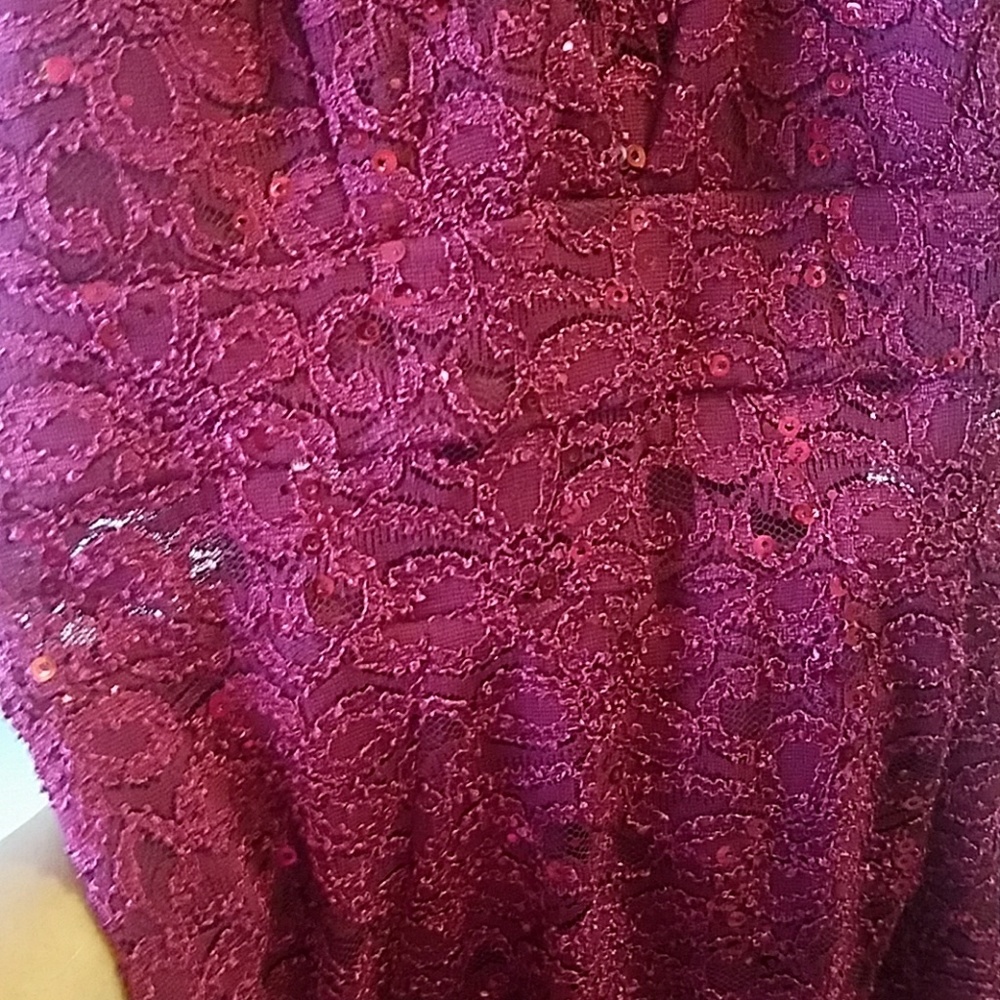 Dress - Picture 3 of 4